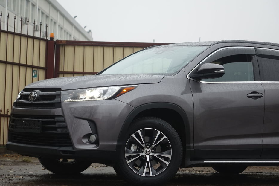 Продам Toyota Highlander MAXIMAL AWD 2019 года в Одессе