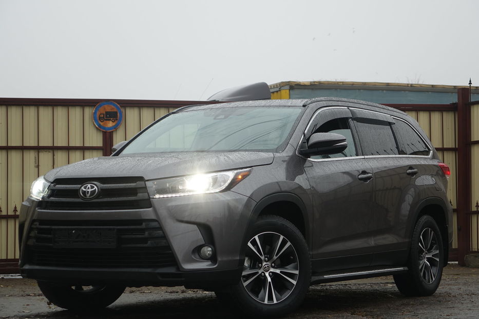 Продам Toyota Highlander MAXIMAL AWD 2019 года в Одессе