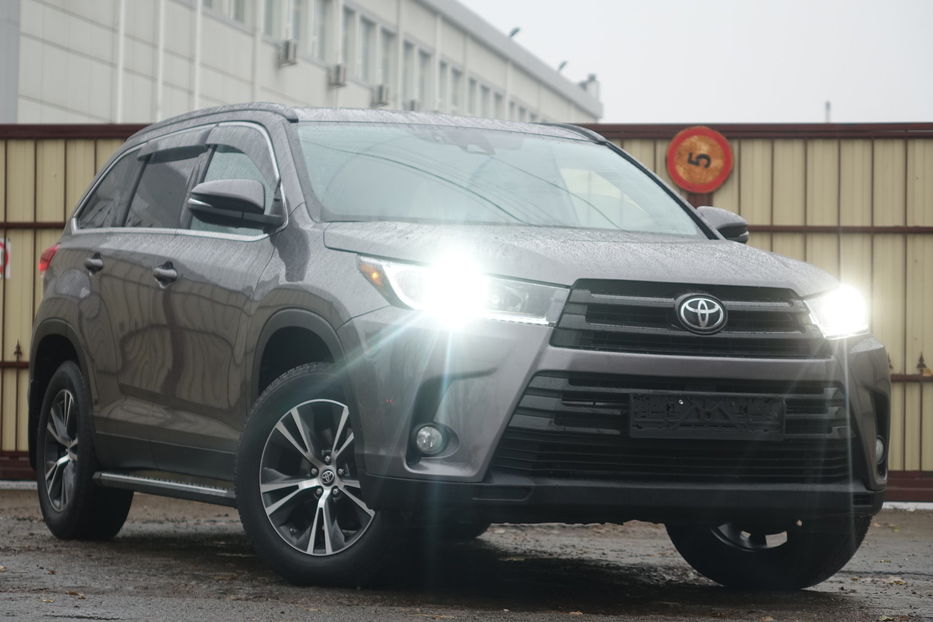 Продам Toyota Highlander MAXIMAL AWD 2019 года в Одессе