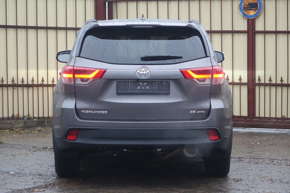 Продам Toyota Highlander MAXIMAL AWD 2019 года в Одессе