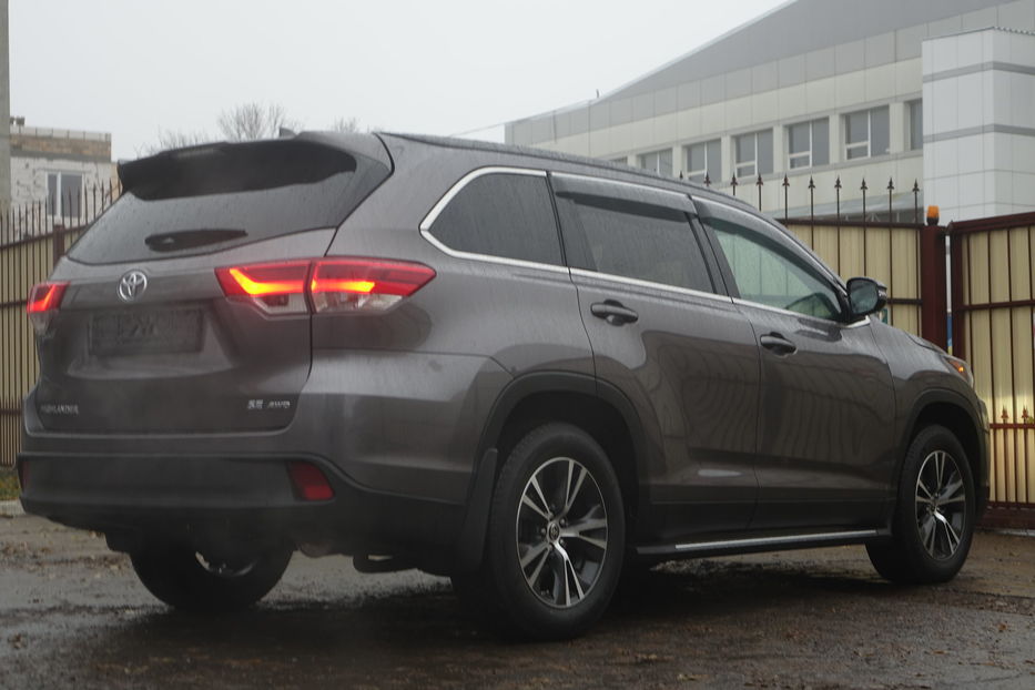 Продам Toyota Highlander MAXIMAL AWD 2019 года в Одессе