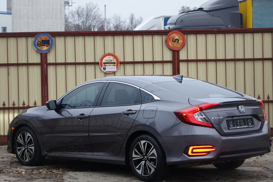 Продам Honda Civic 2017 года в Одессе