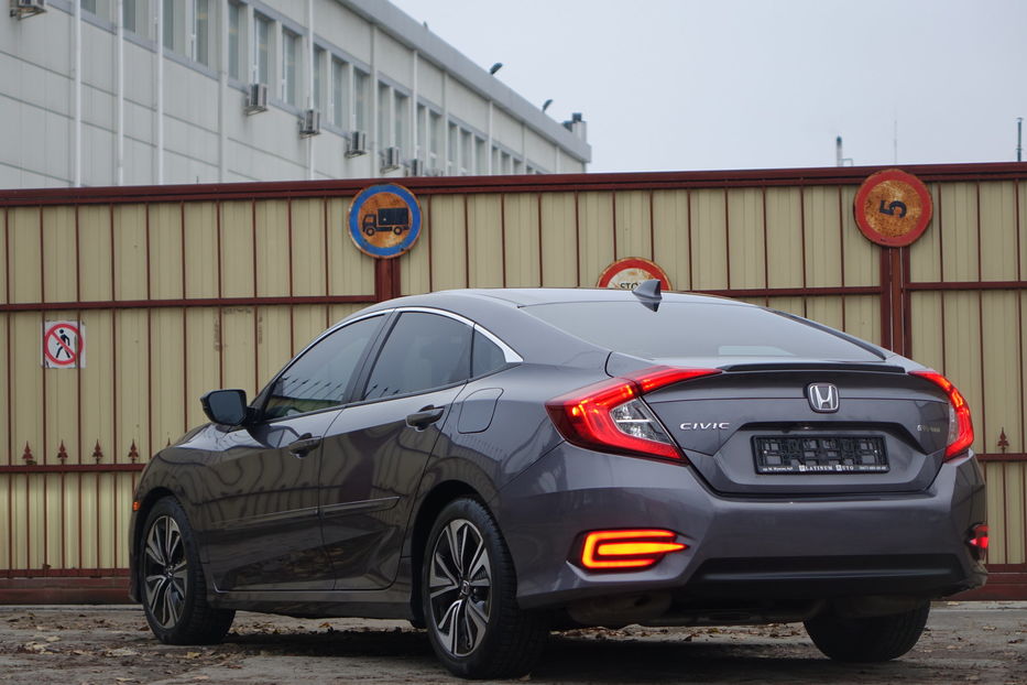 Продам Honda Civic 2017 года в Одессе