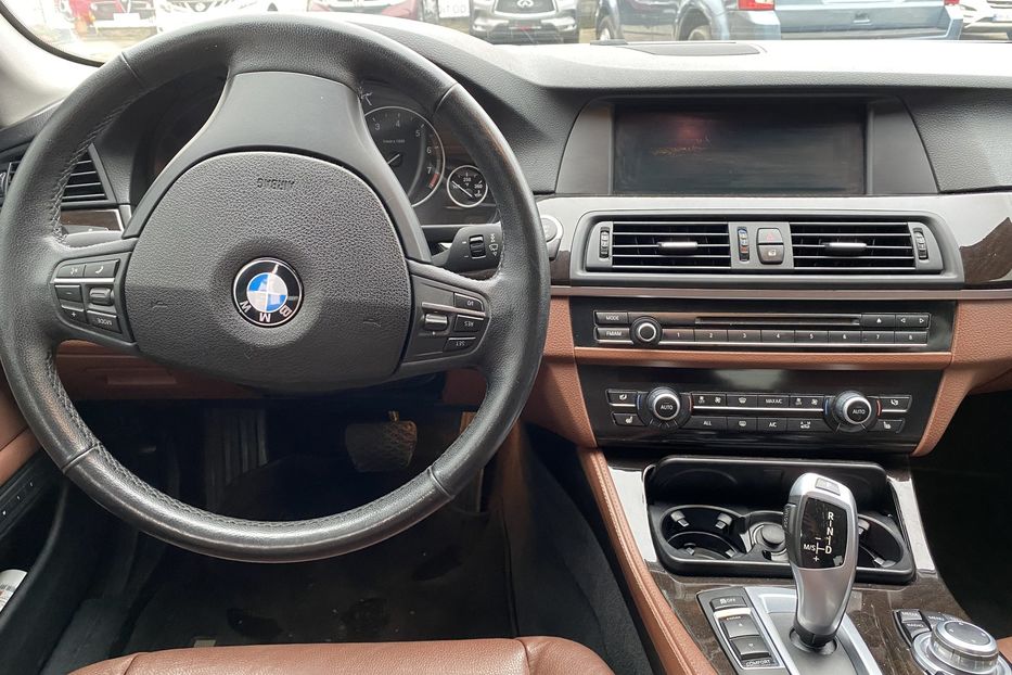 Продам BMW 528 X-Drive 2013 года в Одессе