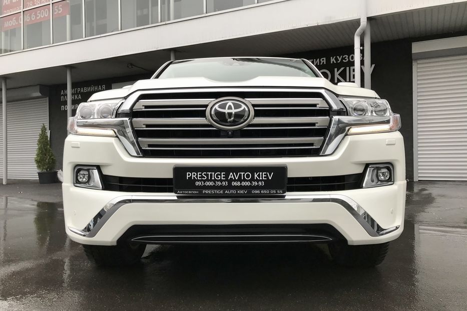 Продам Toyota Land Cruiser 200 PREMIUM 2018 года в Киеве