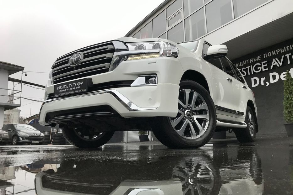 Продам Toyota Land Cruiser 200 PREMIUM 2018 года в Киеве