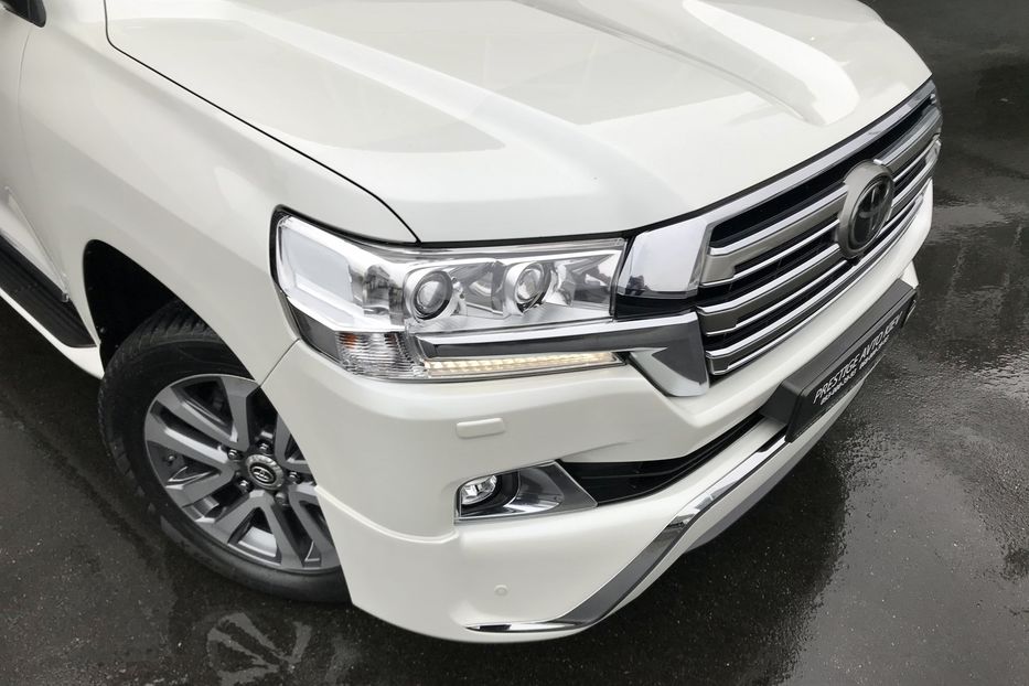 Продам Toyota Land Cruiser 200 PREMIUM 2018 года в Киеве