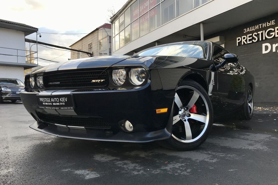 Продам Dodge Challenger SRT8 HEMI 2014 года в Киеве