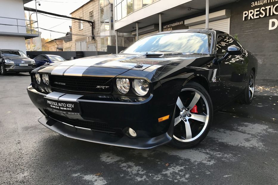 Продам Dodge Challenger SRT8 HEMI 2014 года в Киеве