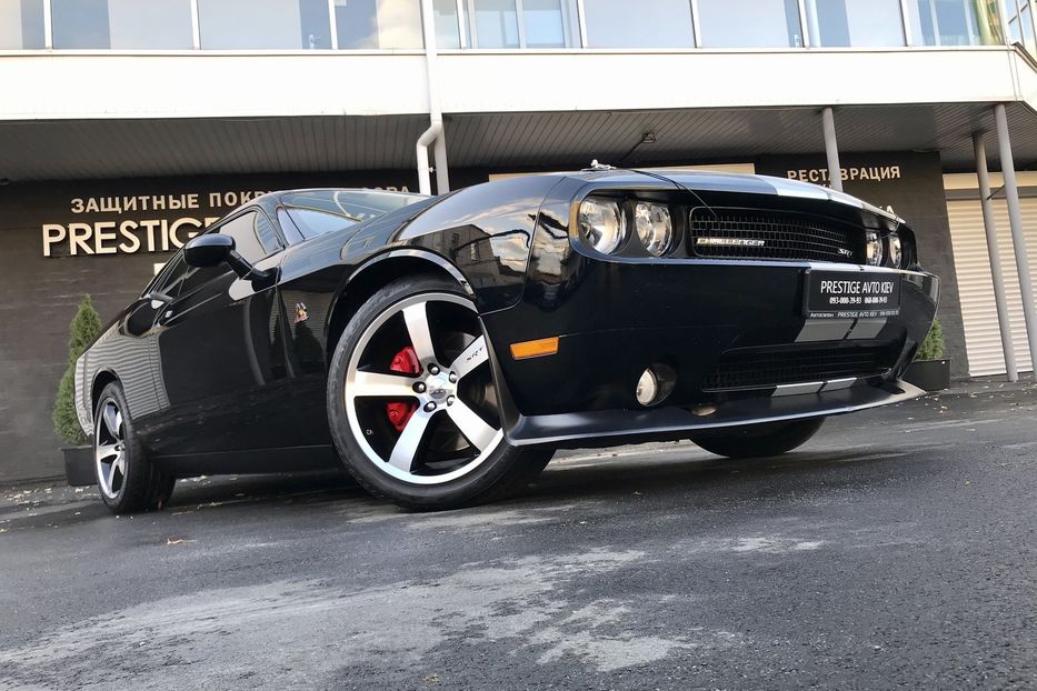 Продам Dodge Challenger SRT8 HEMI 2014 года в Киеве