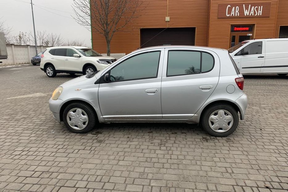 Продам Toyota Yaris 2002 года в Одессе