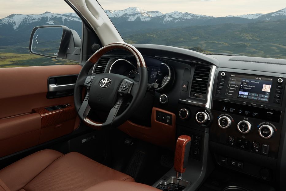 Продам Toyota Sequoia Platinum 4WD 5.7L V8 2022 года в Днепре