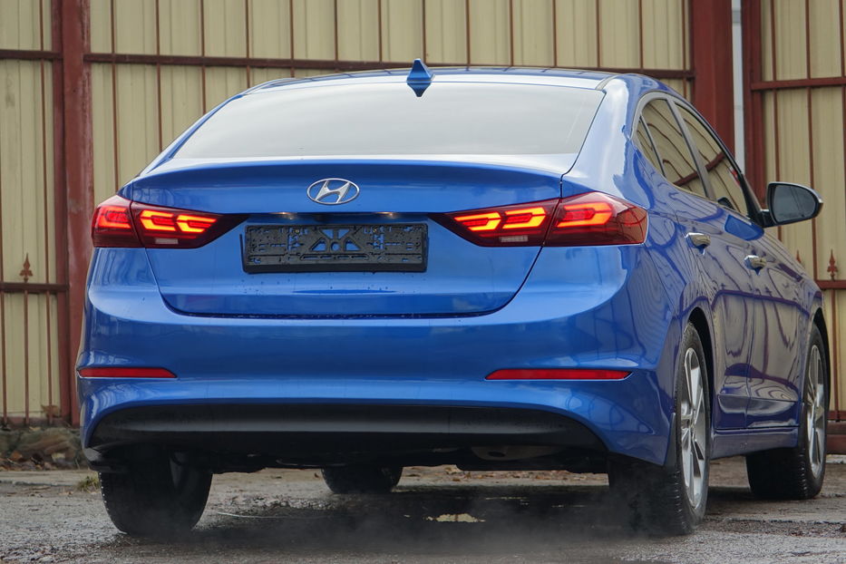 Продам Hyundai Elantra LIMITED FULL 2017 года в Одессе