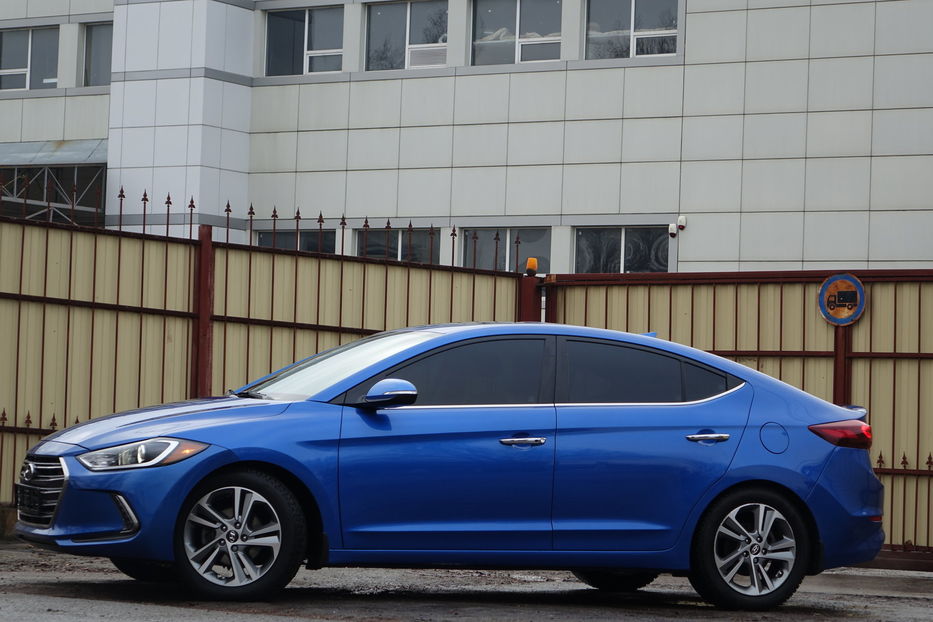 Продам Hyundai Elantra LIMITED FULL 2017 года в Одессе