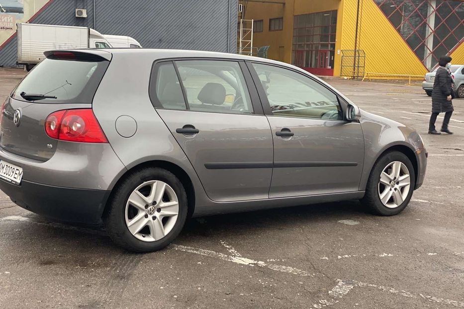 Продам Volkswagen Golf V 2004 года в Житомире