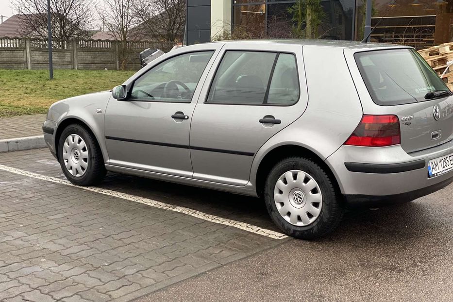 Продам Volkswagen Golf IV 2002 года в Житомире