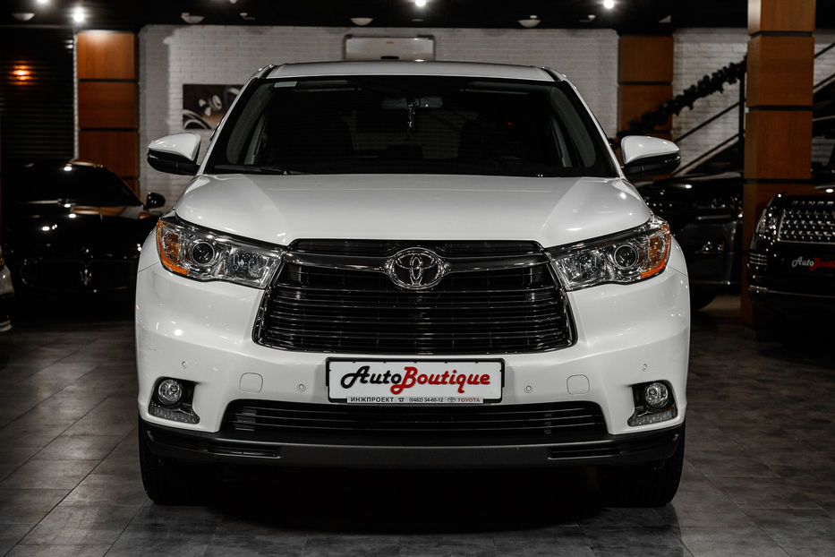 Продам Toyota Highlander  Official AWD  2014 года в Одессе