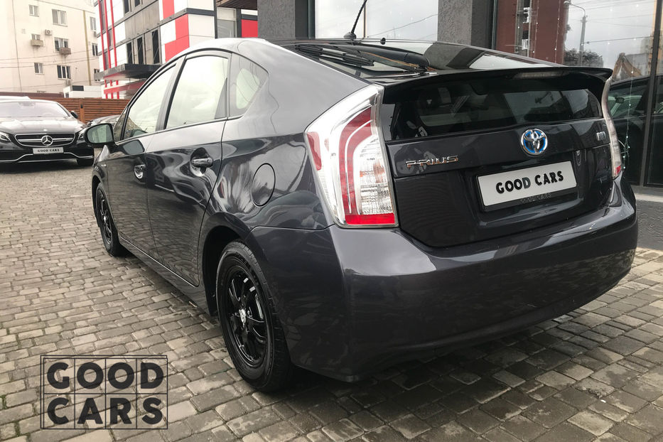 Продам Toyota Prius 2015 года в Одессе