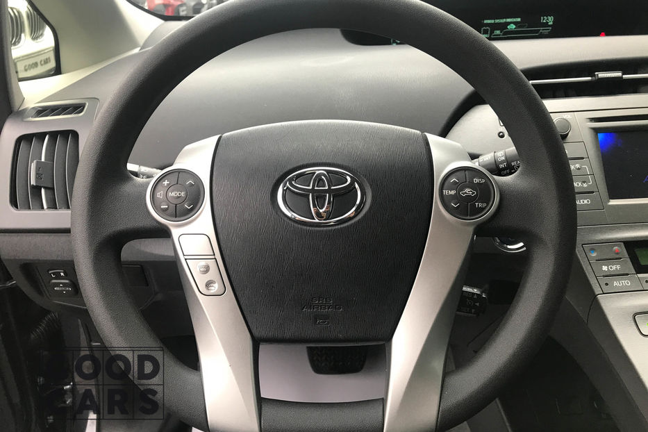 Продам Toyota Prius 2015 года в Одессе