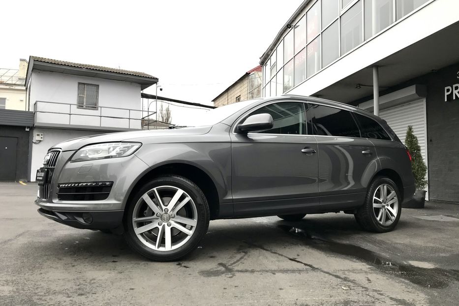 Продам Audi Q7 3.0 TFSI 2011 года в Киеве