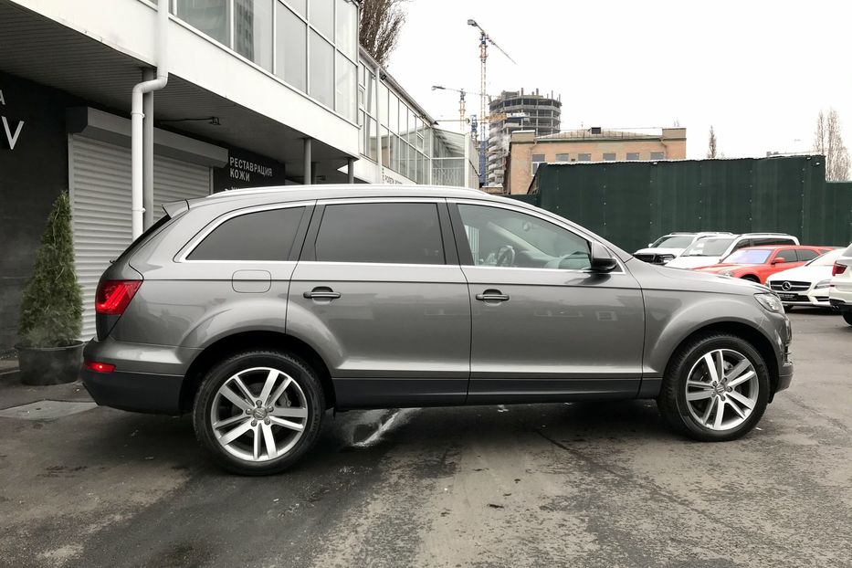 Продам Audi Q7 3.0 TFSI 2011 года в Киеве