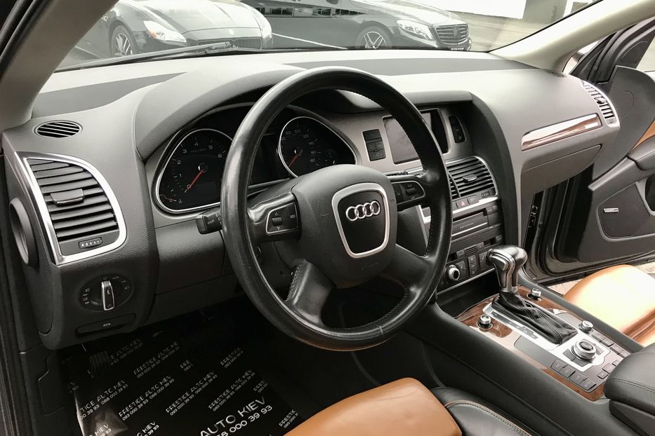 Продам Audi Q7 3.0 TFSI 2011 года в Киеве