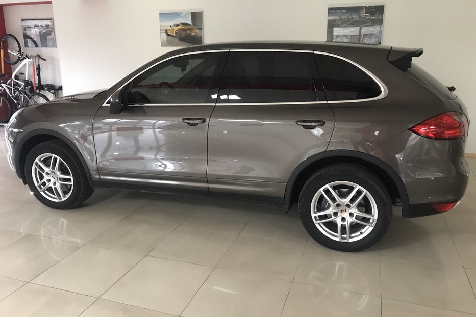 Продам Porsche Cayenne 3.6 2014 года в Киеве