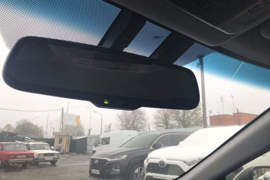 Продам Toyota Camry Elegance 2019 года в Киеве