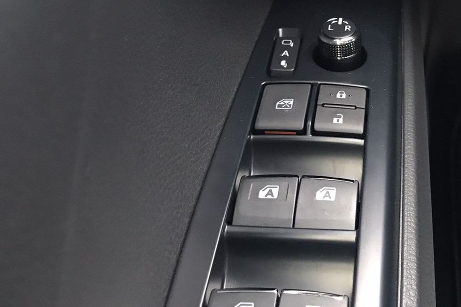Продам Toyota Camry Elegance 2019 года в Киеве