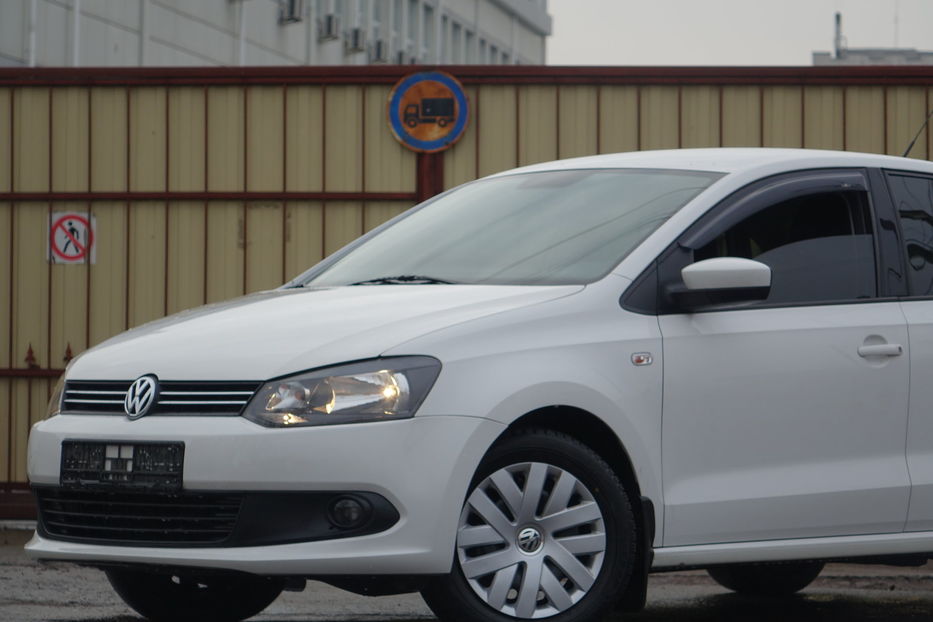 Продам Volkswagen Polo 1.6 АВТОМАТ! 2014 года в Одессе