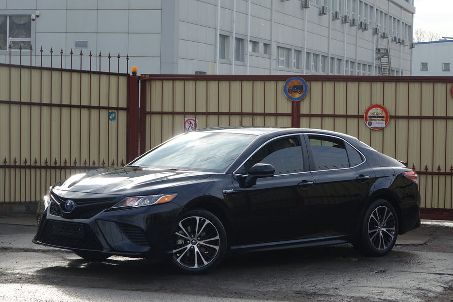 Продам Toyota Camry Hydride FULL 2020 года в Одессе