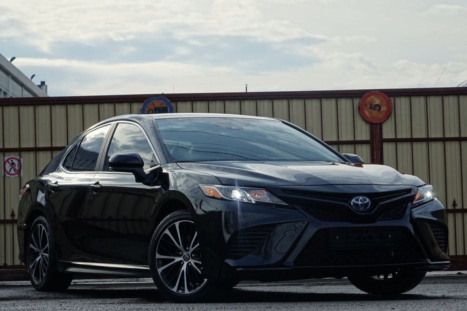 Продам Toyota Camry Hydride FULL 2020 года в Одессе