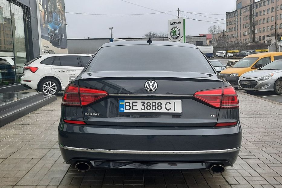 Продам Volkswagen Passat B8 R-Line 2017 года в Николаеве