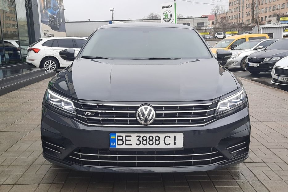 Продам Volkswagen Passat B8 R-Line 2017 года в Николаеве