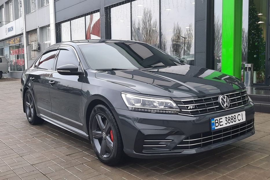 Продам Volkswagen Passat B8 R-Line 2017 года в Николаеве