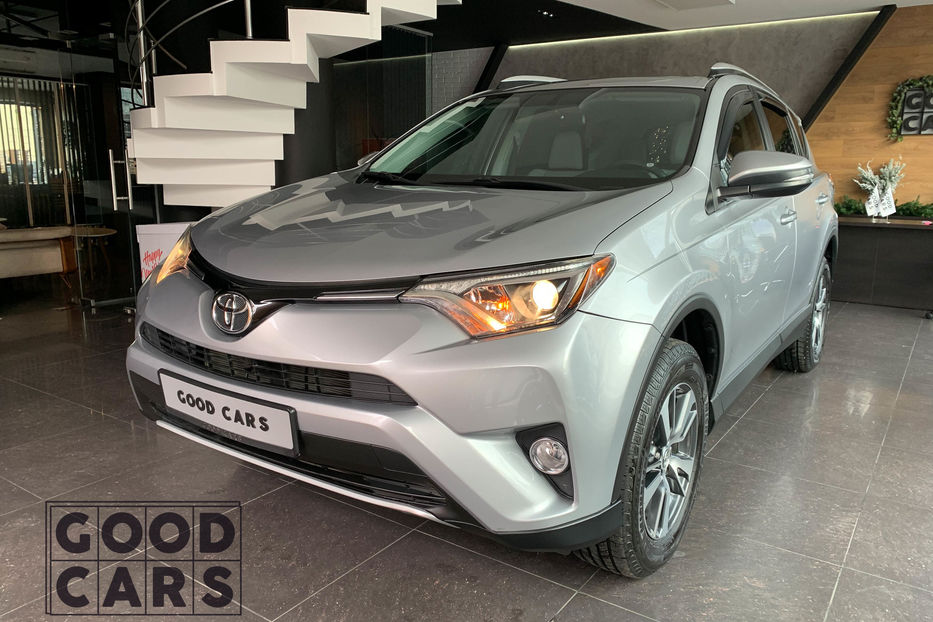 Продам Toyota Rav 4 XLE 2016 года в Одессе