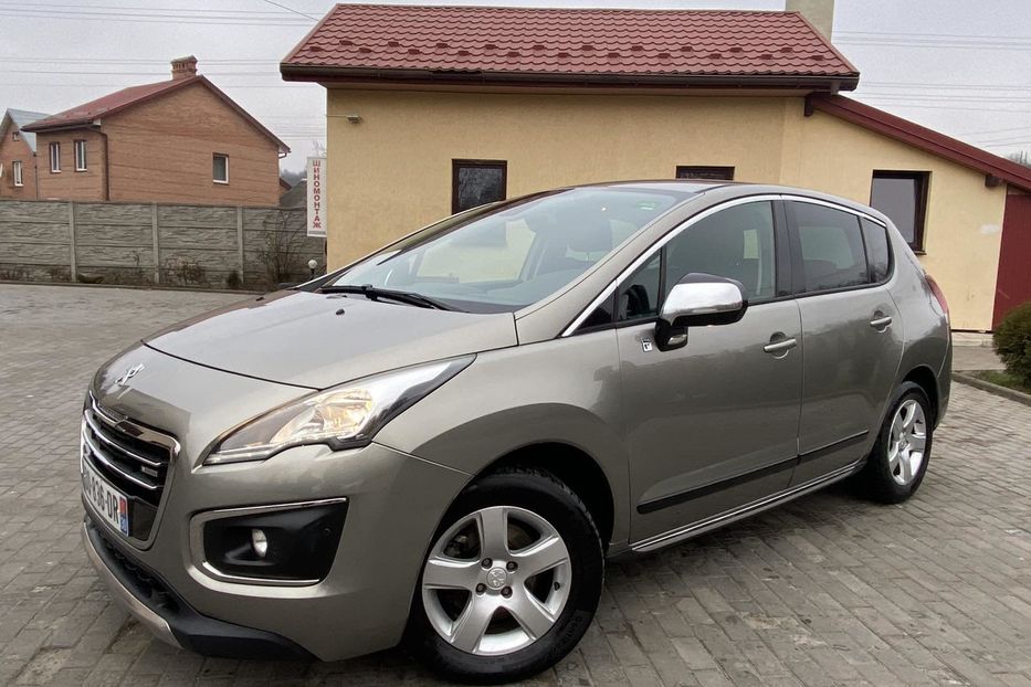 Продам Peugeot 3008 Hybrid 2015 года в Львове