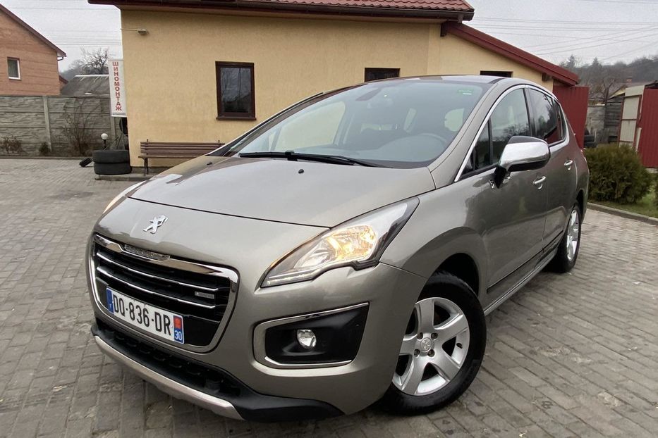 Продам Peugeot 3008 Hybrid 2015 года в Львове