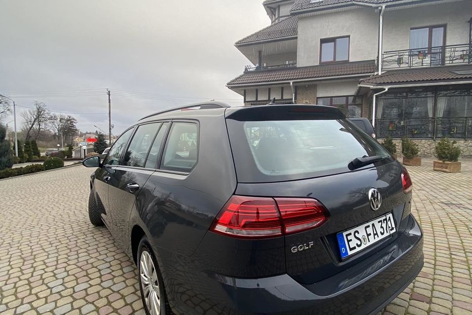 Продам Volkswagen Golf VII Автомат 2017 года в Львове