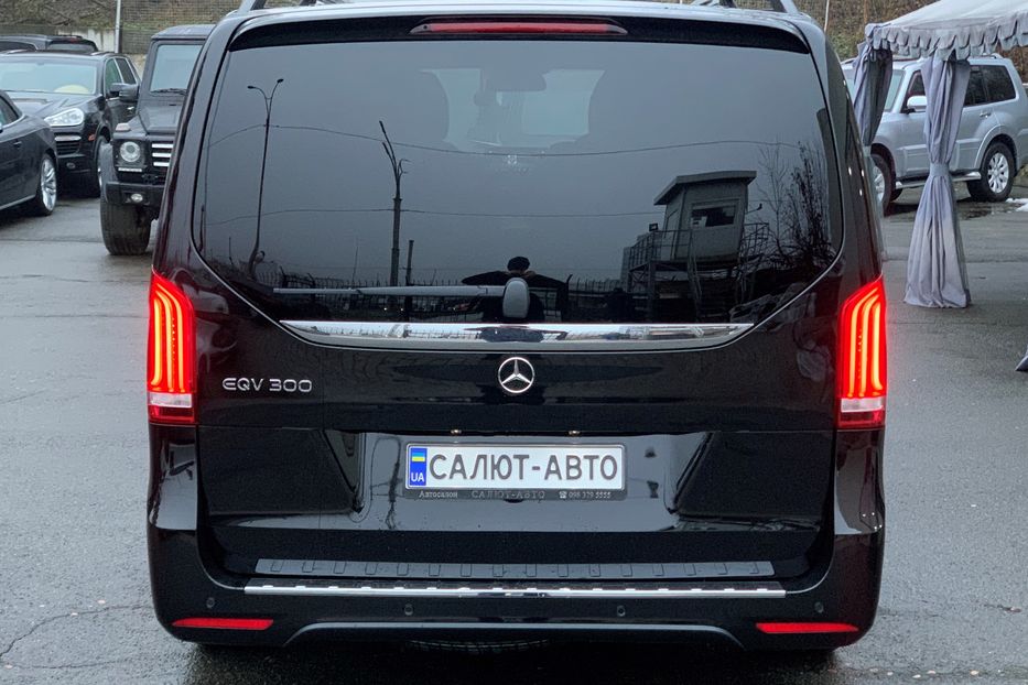 Продам Mercedes-Benz V-Class EQV300 2020 года в Киеве