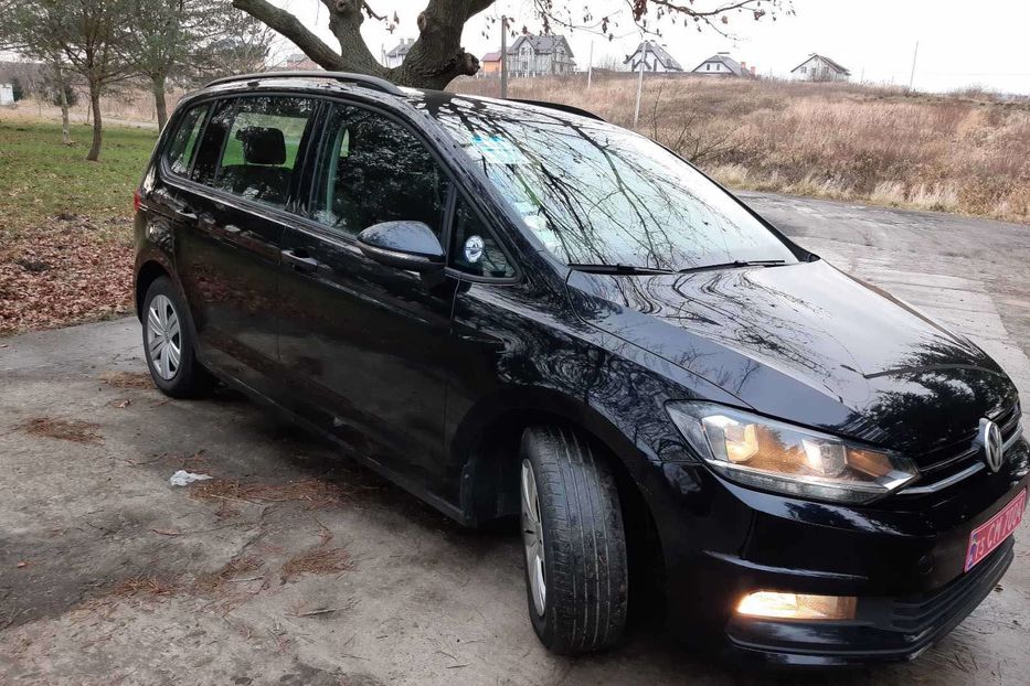 Продам Volkswagen Touran 2016 года в Львове