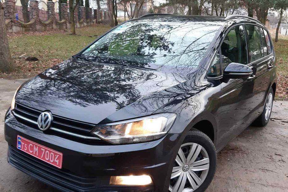 Продам Volkswagen Touran 2016 года в Львове