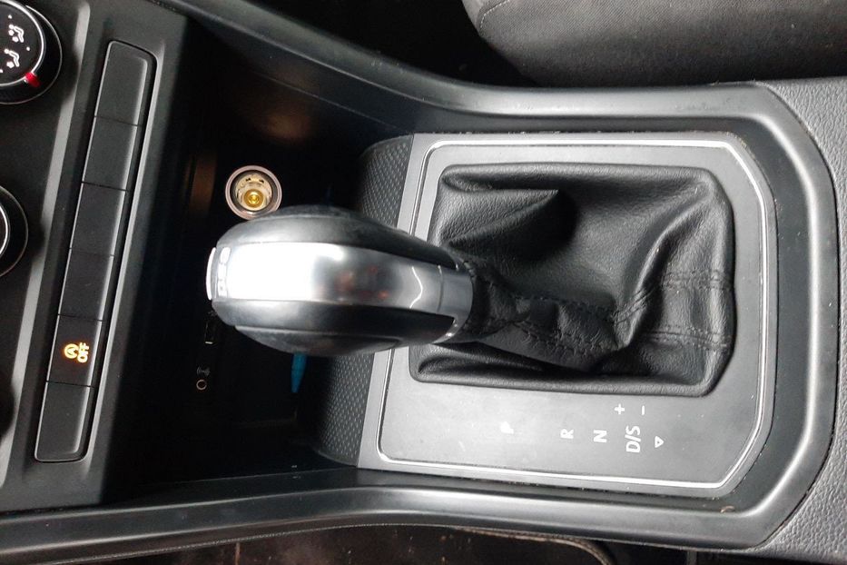 Продам Volkswagen Touran 2016 года в Львове
