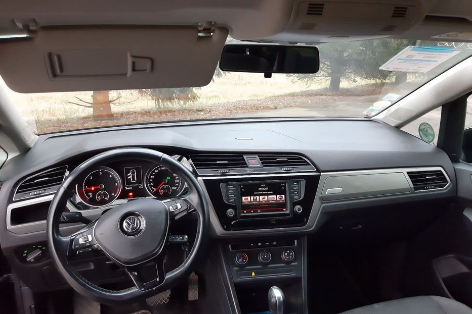 Продам Volkswagen Touran 2016 года в Львове
