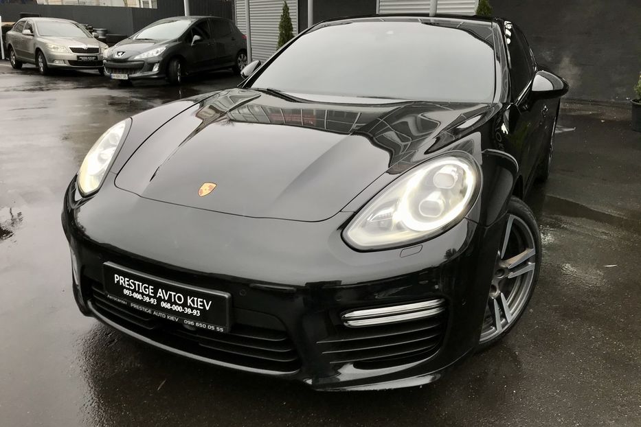 Продам Porsche Panamera TURBO 2014 года в Киеве