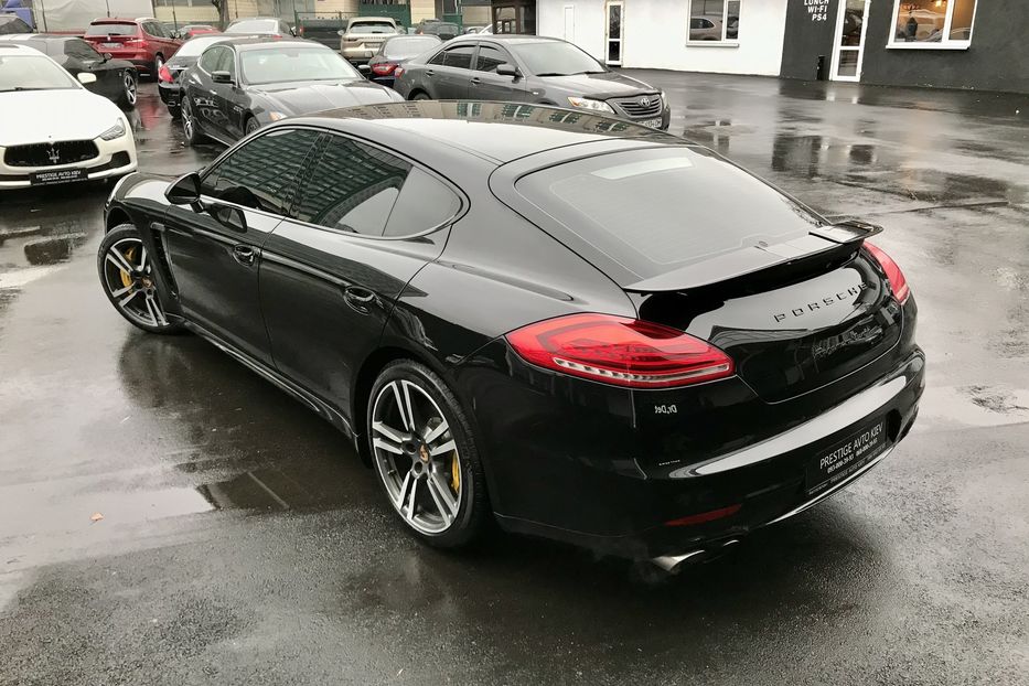 Продам Porsche Panamera TURBO 2014 года в Киеве