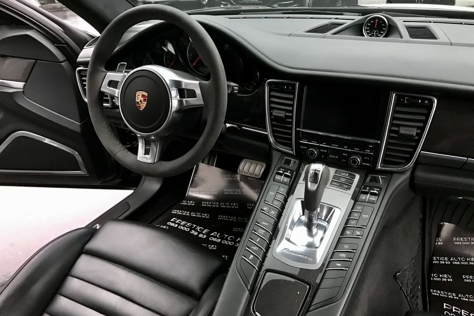 Продам Porsche Panamera TURBO 2014 года в Киеве