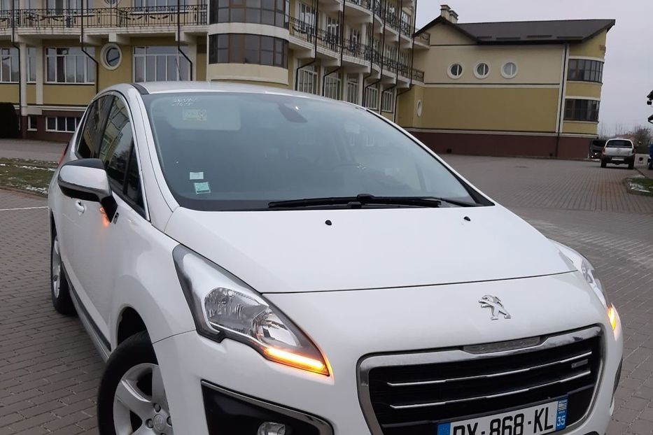 Продам Peugeot 3008 Hybrid 2015 года в Львове