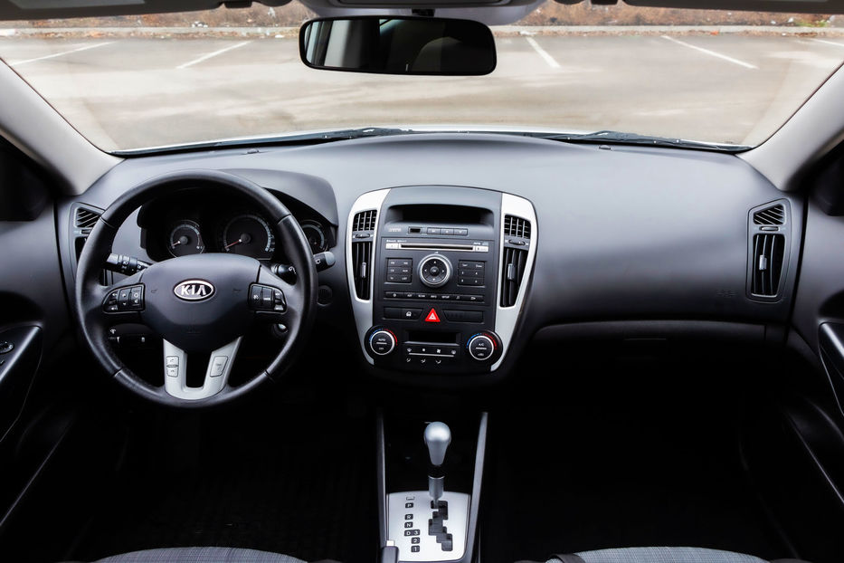 Продам Kia Ceed 2011 года в Днепре