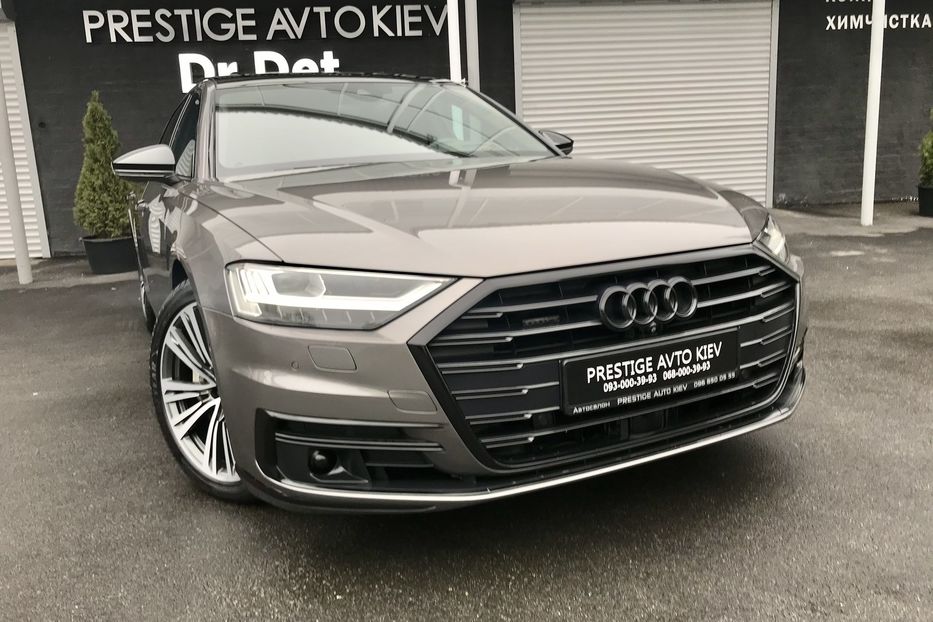 Продам Audi A8 55 TFSI 2017 года в Киеве